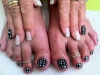 polka-dots-with-black-diamond-accent-finger